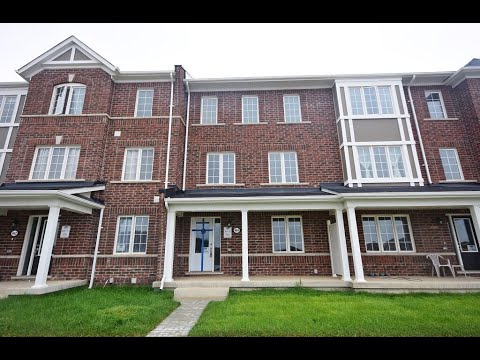 Townhouse For Sale - 464 Remembrance Road, Brampton, ON L7A 0G4