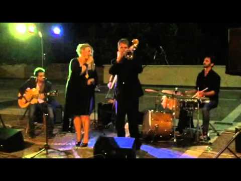 DEE DEE JOY "I can give you anything but love"