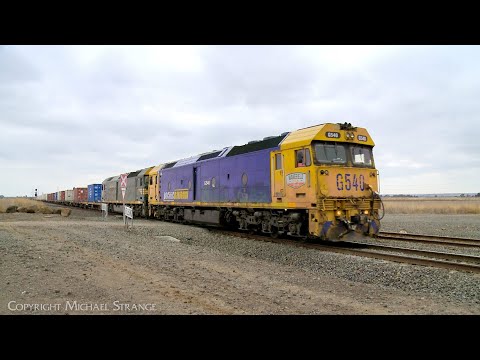 7902V Pacific National Mildura Container Train With G540 G539 (5/4/2024)  - PoathTV Railways