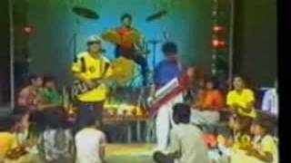 Download lagu bill & brod - singkong dan keju mp3