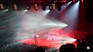 Godsmack - "Cryin' Like A Bitch" War Memorial Auditorium Nashville, TN. 4/29/15