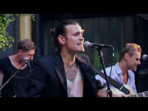 Jack Moy & Glöden - Hummingbird (Live)