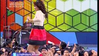 Download lagu FITRI CARLINA Live At 100% Ampuh (22-10-2012) Courtesy GLOBAL TV mp3