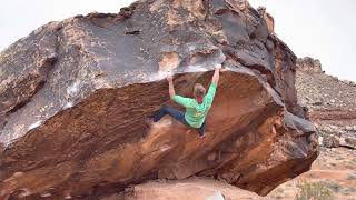 Video thumbnail of Spectro, V6. Moe’s Valley