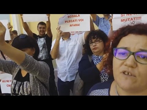 Scandal la deschiderea anului scolar
