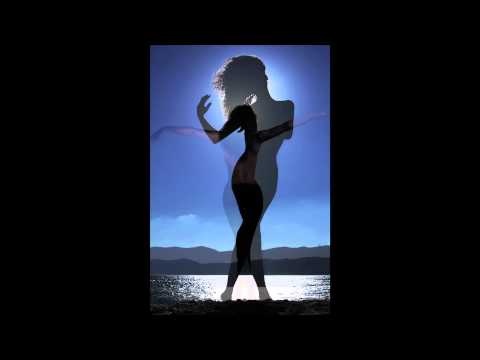 Kika Santos "Miss Wings" - Art Beats From The Heart