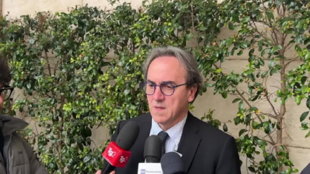 Bonelli (Avs): Governo italiano esprima solidarietà a Spagna per minacce di Trump