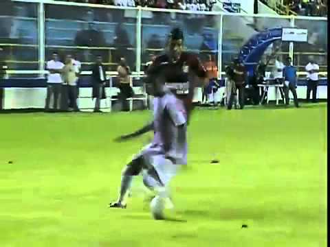 Gol do Ronaldinho Gaúcho, Bangu 1 x 2 Flamengo - Carioca - 10/03/2011