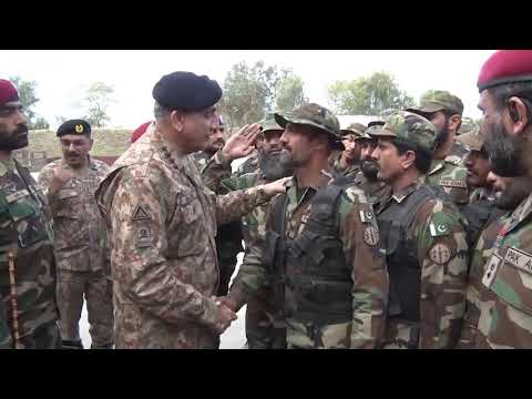 Pakistan army chief in SSG commando campus