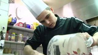 preview picture of video 'cuisine de xavier chef a histoire de gout a evian-les-bains'