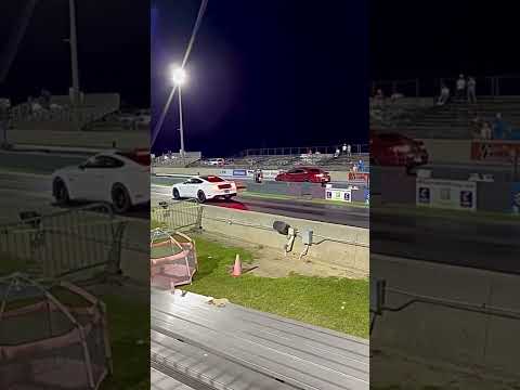 Volkswagen CC vs Ford Mustang 10 speed