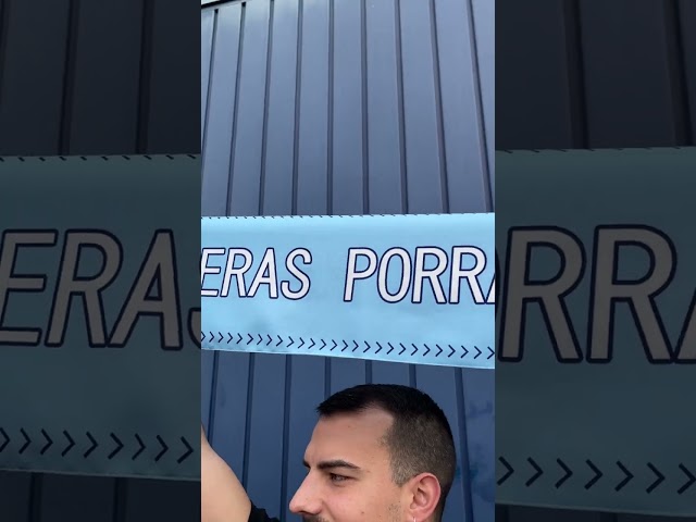 Vídeo relacionado con KALLPA Bufandas de fútbol personalizadas. Con escudo, número y textos a elegir. Diseño personalizado (100% PERSONALIZADO)