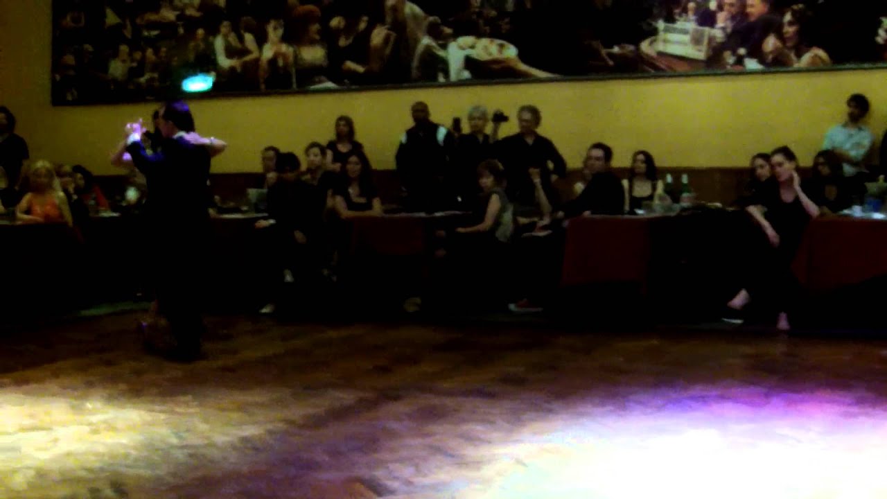 GUILLERMO CERNEAZ Y GUILLERMINA QUIROGA - TANGO - SALON CANNING - MILONGA PARAKULTURAL