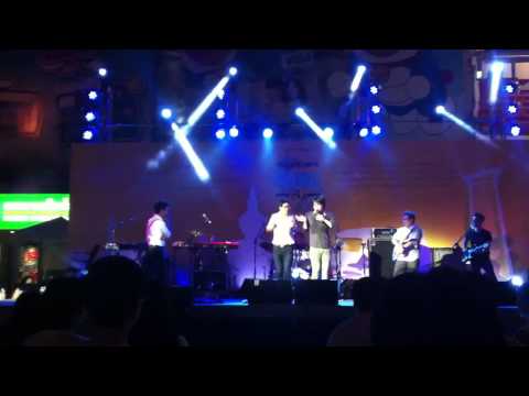 LIPTA "แน่นอก" @ กรุงเทพฯ Young เจ๋ง,26.05.13