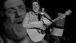 Jamie O&#39;Hara Performs for Live and Amplified