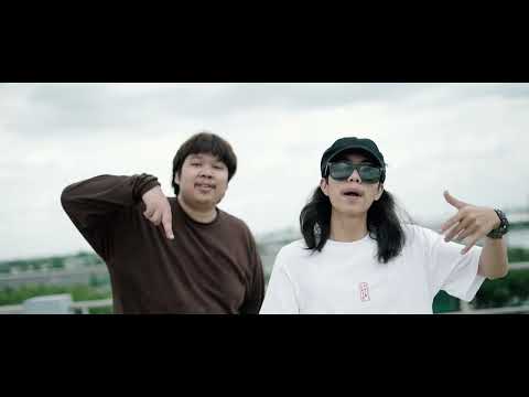 AT - สกปรก ft.NA$A |Official MV|