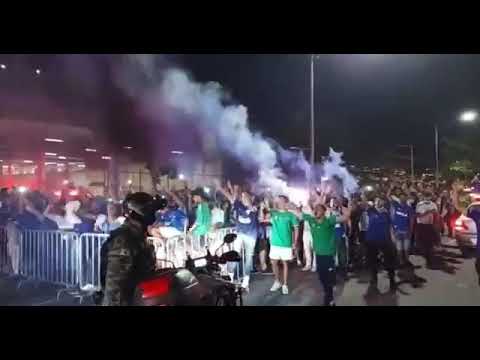 torcida do Cruzeiro ontem recepção dos jogadores incrível!!