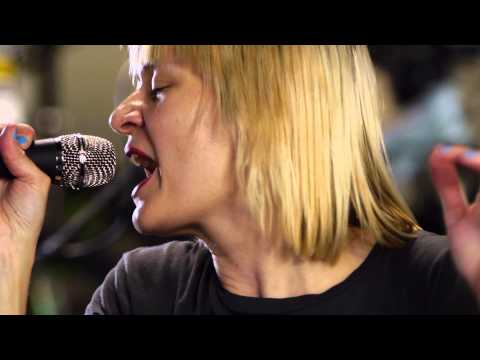 Gliss - The Sea Tonight (Live on KEXP)