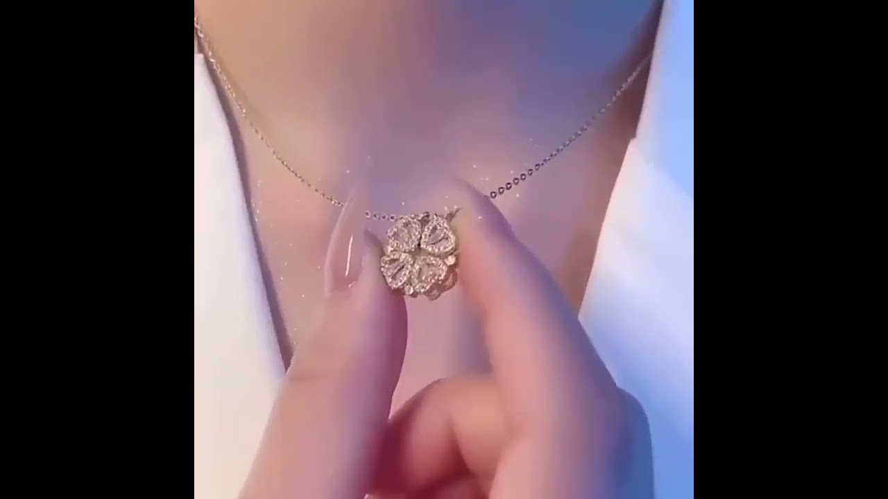 Colar Trevo de Coração Quatro Folhas