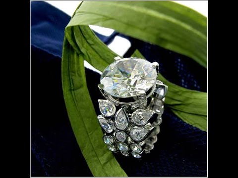 10 Carat Round Large Stone CZ Ring    ARA100