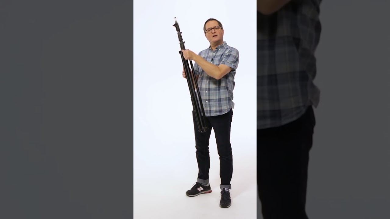 Light Stand - How To Set It Up On Set #lightstand #photography #onset #lighting