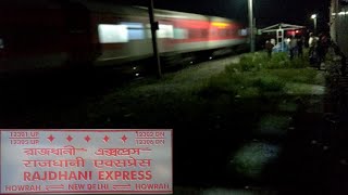 preview picture of video '12302 New Delhi HOWRAH Rajdhani in action at Bhabhua'