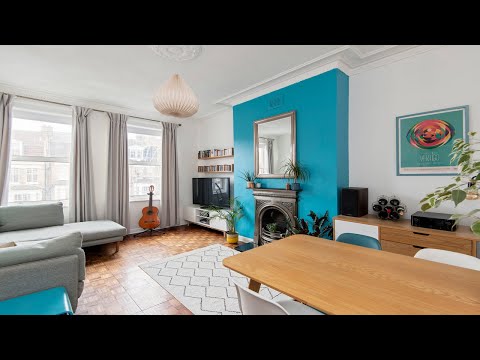 A BRIGHT AND SPACIOUS FIRST FLOOR TWO BEDROOM VICTORIAN CONVERSION APARTMENT