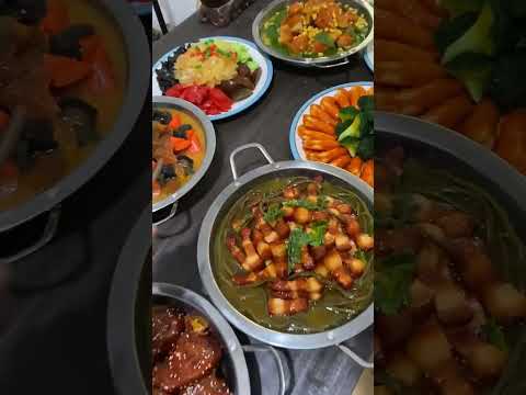 شوفوا بابا🧔جاب أكل🍔شكله غريب😮❓ #viral #fact