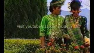 Download lagu Setangkai Kembang Melati. mp3