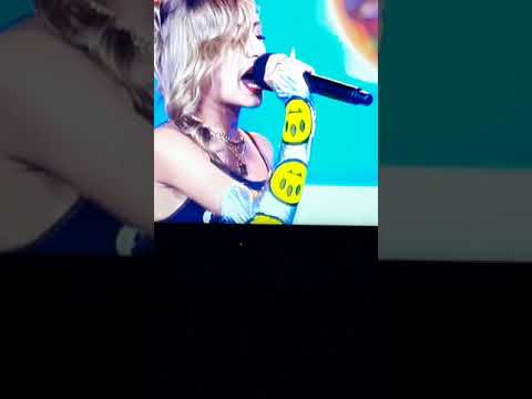 CHADIA RODRIGUEZ FEAT FEDERICA CARTA IN BELLA COSÌ