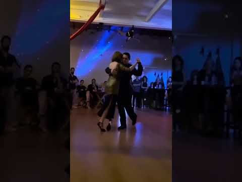 Bailamos o 1°Tema #motivosentimental na Milonga La Bruja em Florianópolis! Sábado 25/10/2025 #tango