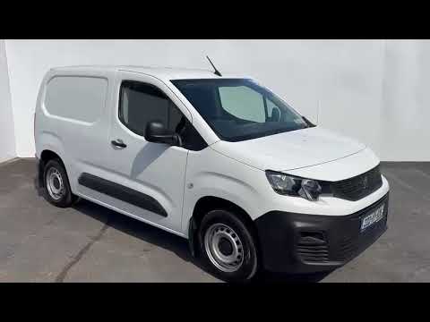 Peugeot Partner 3 Seater - spotless - Price Exc - Image 2