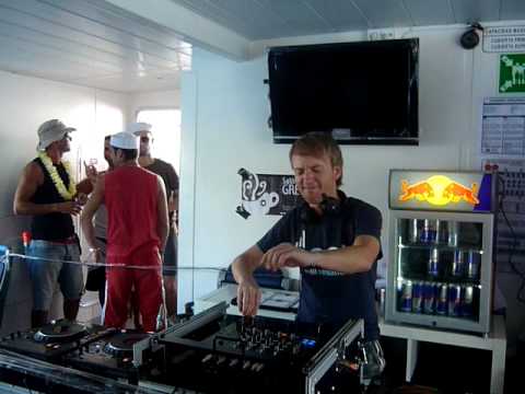 LE CLUB... BOAT PARTY 2010!!!  CON  DAVID GAUSA !!!