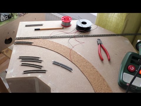 Modellbahn Spur N / 1:160 -  Teil 11 - Gleise verlegen und Gelände gestalten auf dem Eckmodul