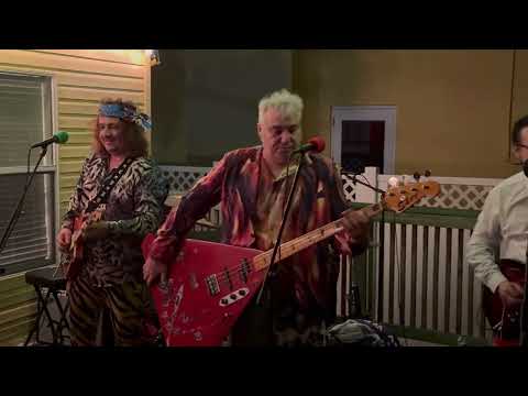 Cocoa Beach Brewery - Igor & The Red Elvises - November/2025 - 4K Resolution