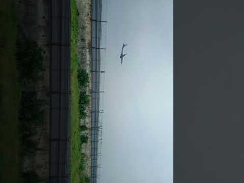 air plane coming #status #shorts #whatsappstatus #viral