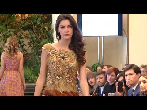 CARLOS MARTINEZ  COSTURA  DESFILE MODA PRIMAVERA 2018