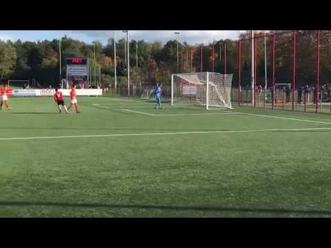 Lekker goaltje van Raily bij Union JO17!