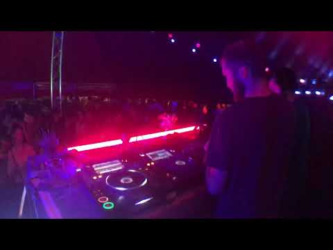 Dolfeels at L’Amour Festival « Bellona Club »