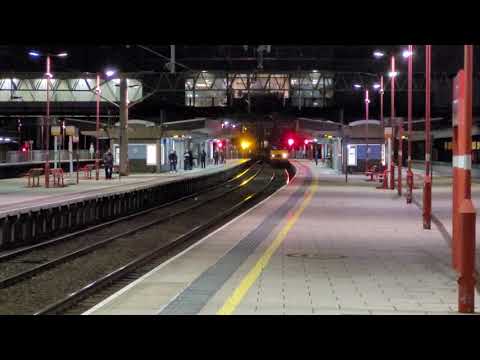 4S47 - DB90's - Backbone leading CB Hall (90035) on blue box duties this evening four minutes early