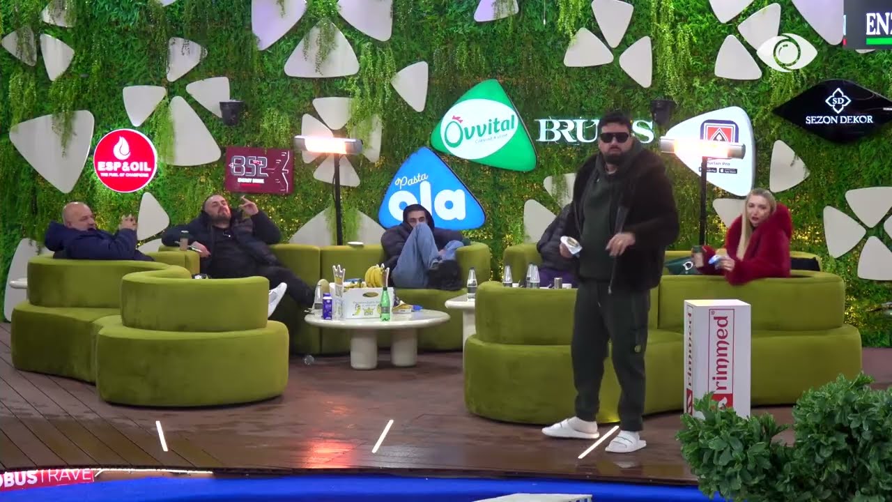 Po i dergon të gjithë lojtarët…/ Seno batuta me Mirin
