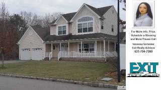preview picture of video '4 Dixon St, Yaphank, NY Presented by Vanessa Gonzalez.'