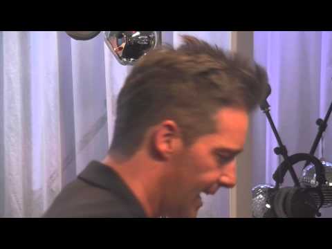 De Foute 128: Christoff - Sweet Caroline (live bij Q)