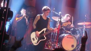 Zu den Wurzeln Lyrics English Translation