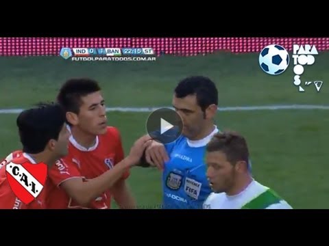 Alderete se fue expulsado. Independiente 0 Banfield 1. Fecha 7. Torneo Primera B Nacional. FPT