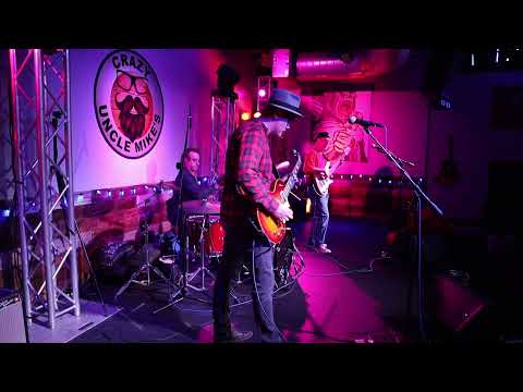 JL Fulks Blues Trio "Messin With The Kid" | Crazy Uncle Mikes - Boca Raton, FL 12/23/21