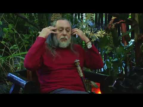 Eu não chamo a Bíblia de  Palavra de Deus.  Eu leio a Bíblia a partir de Jesus e não o contrário!