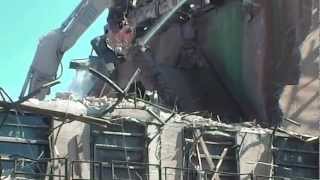 preview picture of video 'Ashland Oredock Demolition 9-27-2012'
