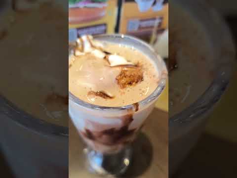 chocolate vanilla shake#music #food #resturent #shorts