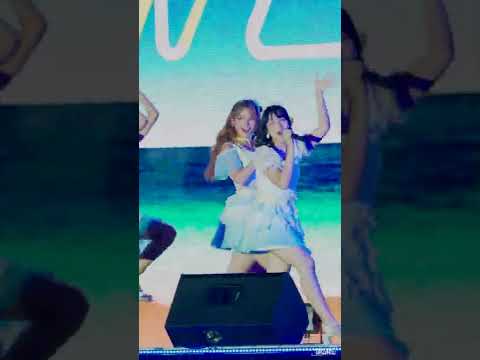 Sayonara Crawl - Orn BNK48 @ BNK48 11th Single "Sayonara Crawl" First Performance 220320 [Fancam]